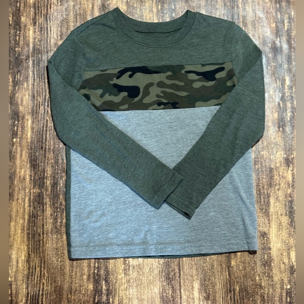 Jumping Beans size 5 Green Camo Long Sleeve Striped Shirt